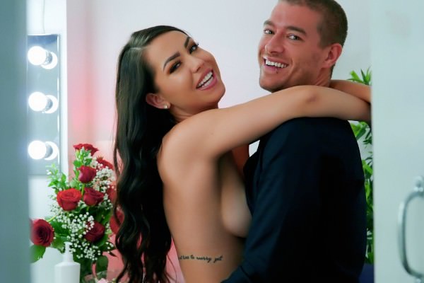 Mofos / Official Make Up Creampie Porn Video Starring Alina Lopez, Xander Corvus / 10.6.2019