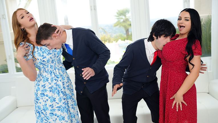 Mom Swap / TeamSkeet  / Skylar Snow, Payton Preslee, Elias Cash, Parker Ambrose / Swag & Swap / 03.07.2023