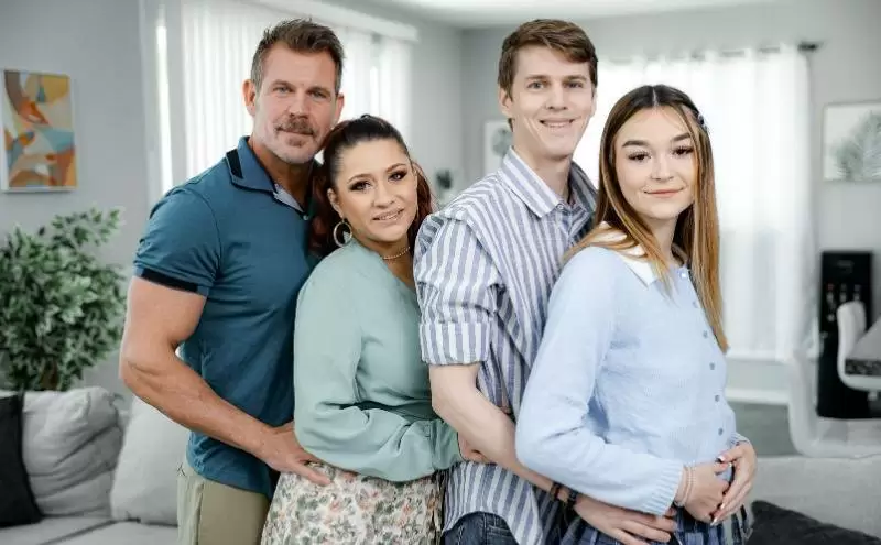 New  Della Cate You Dont Need a Girlfriend (04-04-2025) Hardcore Roleplay  Family  ILUVY  doodstream.com  lulustream.com