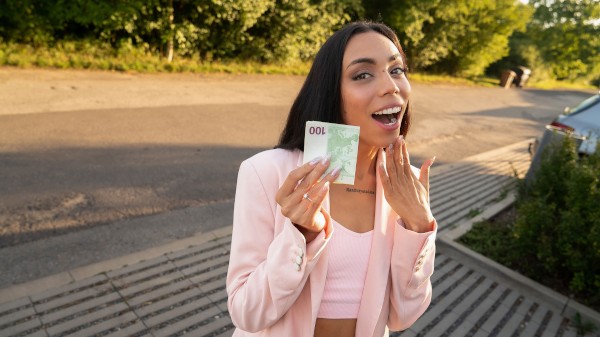 Public Agent / Fakehub - Violeta Grey, Martin Gun Cute Colombian Ass / 1.1.2025